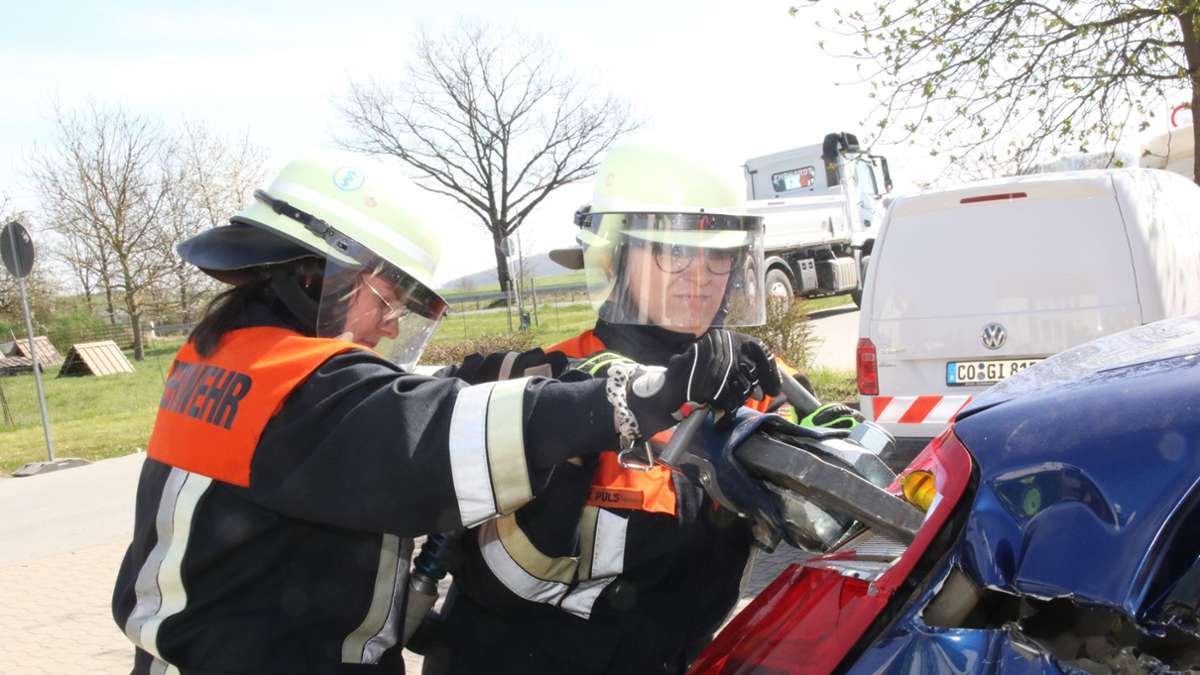 Erstmals nur Feuerwehrfrauen am Podest Erstmals nur Feuerwehrfrauen am Podest