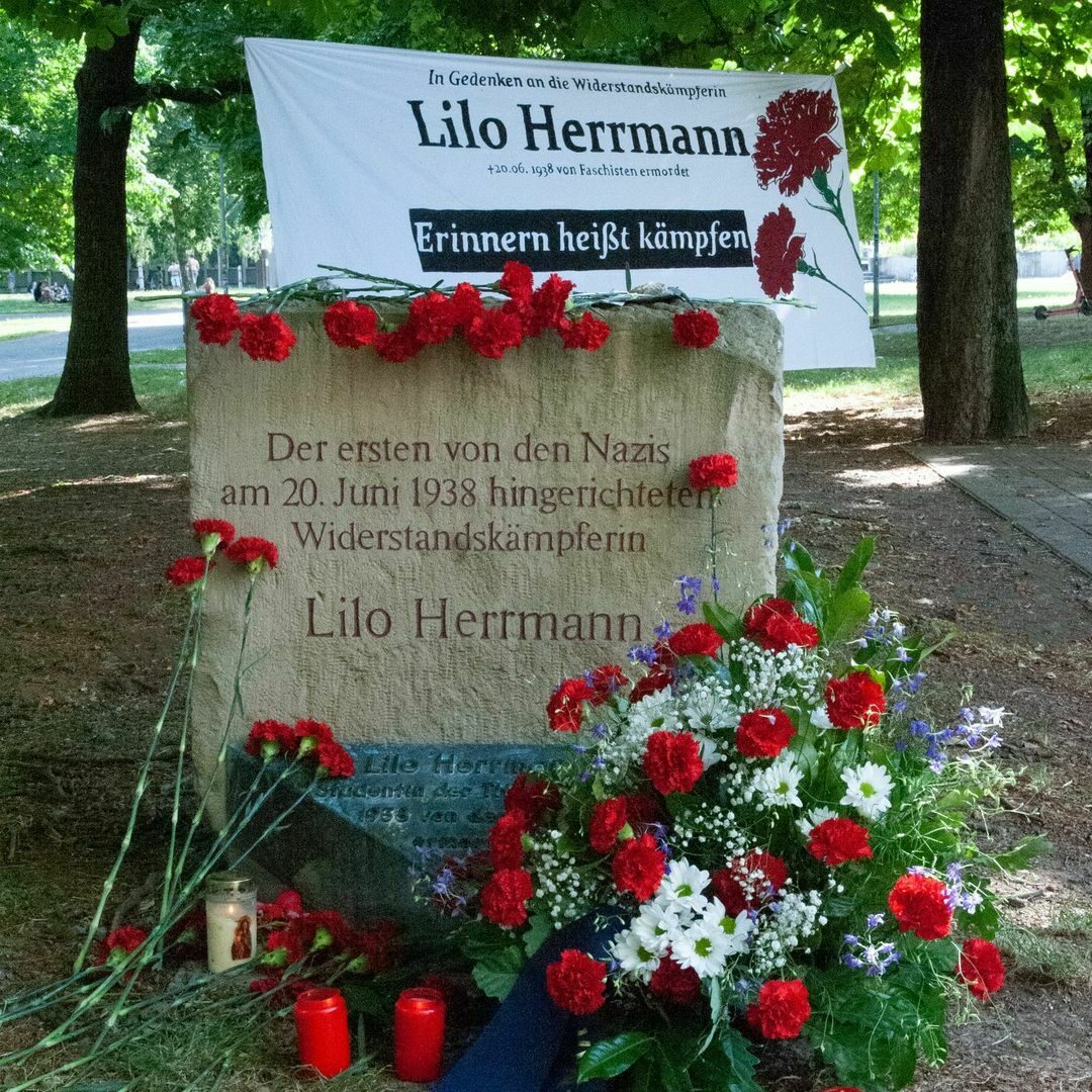 Gedenken an Widerstandskämpferin Sasso Gedenken an Widerstandskämpferin Sasso