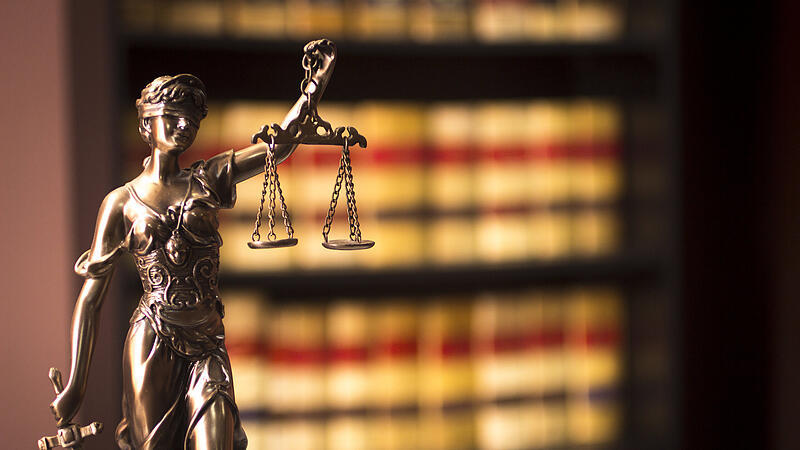 Sohn misshandelt: Bedingte Haft für Mutter Sohn misshandelt: Bedingte Haft für Mutter