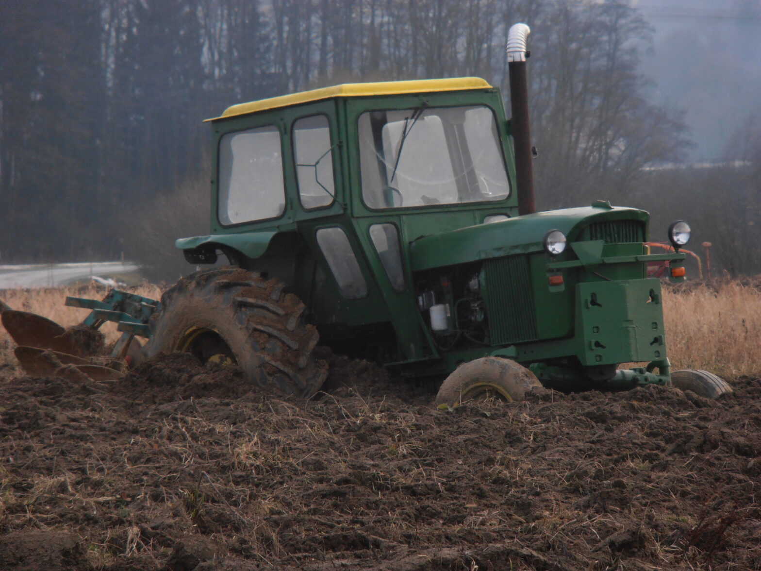 Unterwart: Traktor ging in Flammen auf Unterwart: Traktor ging in Flammen auf